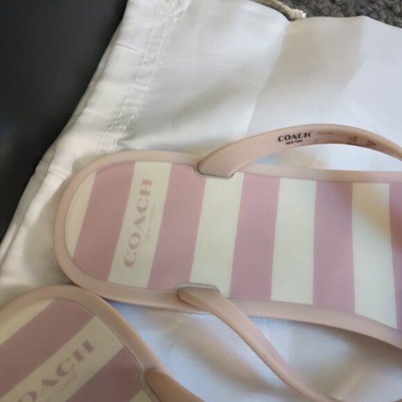 Coach Slide Sandal - Picture 4 of 7